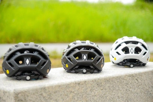 La technologie de rembourrage intérieur imprimé en 3D PMT Mips rend les casques de cyclisme extrêmement respirants